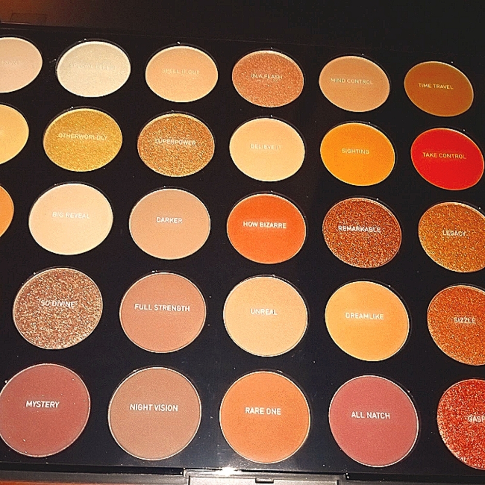 New! Morphe "SuperNatural Glow" Eyeshadow Artistry Palette GifBox - Picture 8 of 8